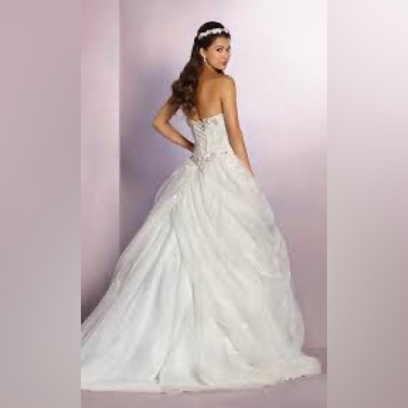 alfred angelo disney fairy tale weddings bridal collection (belle) - Picture 5 of 6